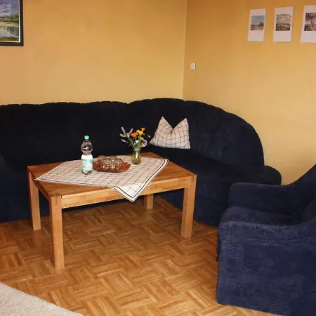 Cozy With Private Garden In Hontheim Apartmán Sellerich