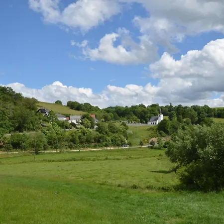 Cozy With Private Garden In Hontheim Sellerich