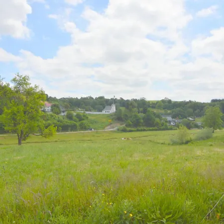 Cozy With Private Garden In Hontheim