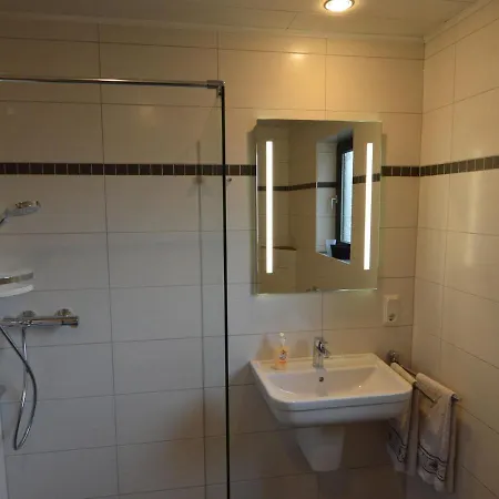 Cozy With Private Garden In Hontheim * Sellerich