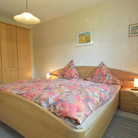 Cozy With Private Garden In Hontheim Apartmán